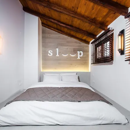Olganos Vl Luxury & 4* וריה