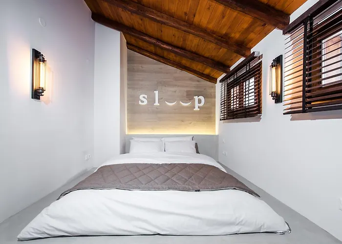 Olganos Vl Luxury & 4* וריה